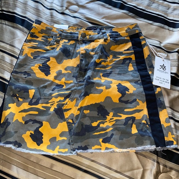 Dresses & Skirts - Camo print skirt